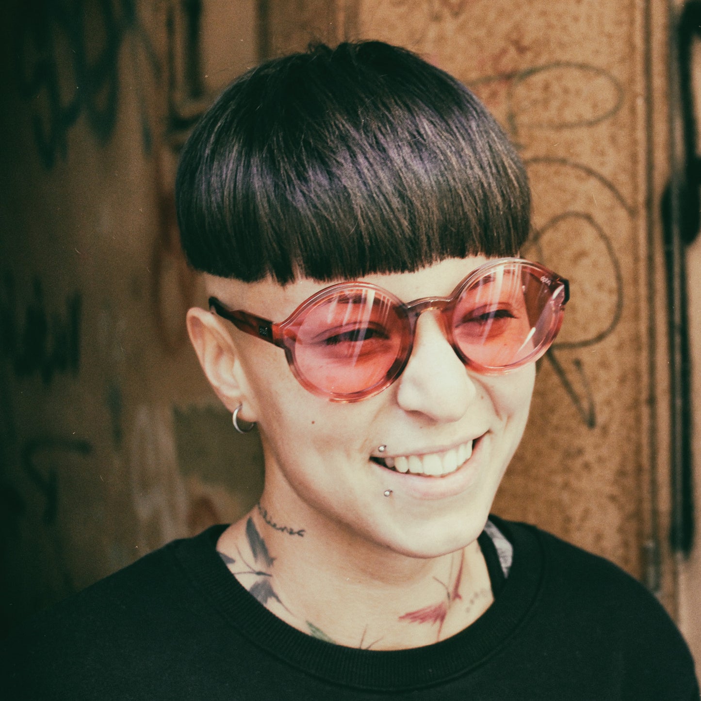 Gafas de sol de mujer redondas dp69 DPS110-06 de acetato
